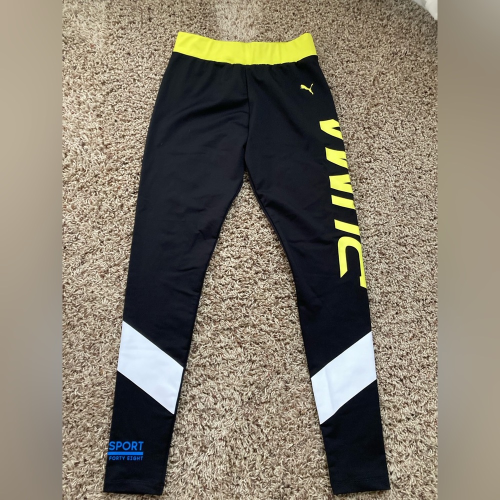 Womens puma workout leggings size small.